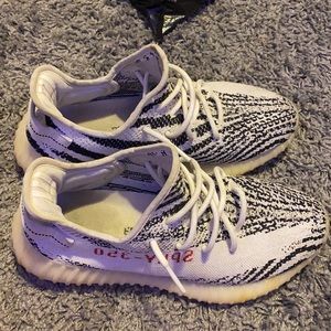 MENS ADIDAS YEEZY SIZE 9